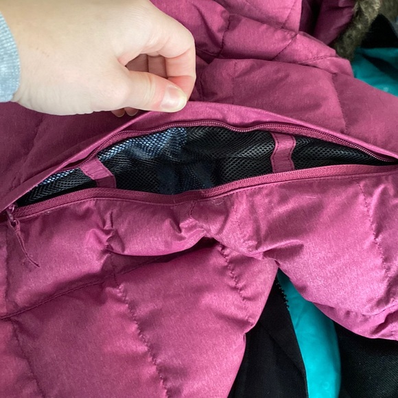 Roxy snow jacket size medium - Picture 7 of 7